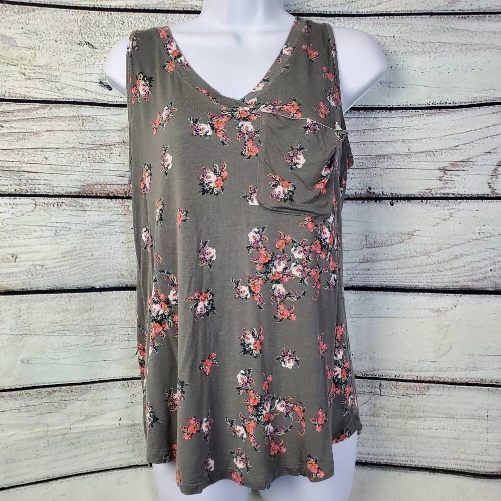 Maurices 24/7 Olive Green Floral Tank Top Women’s Small Sleeveless Pocket Tee
